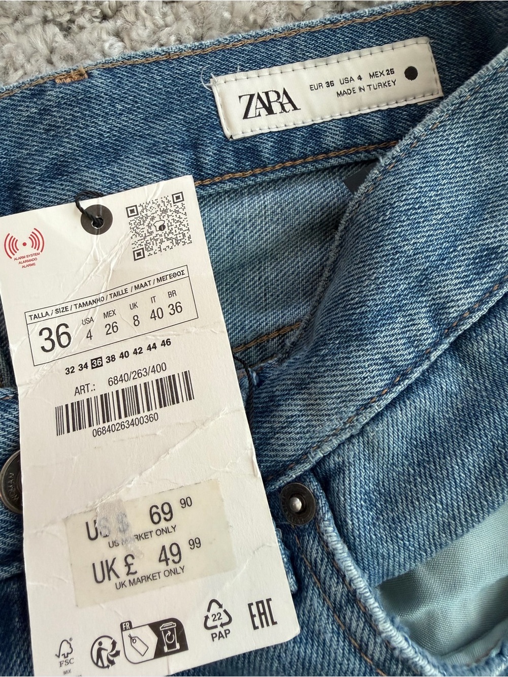 NWT Zara Size 4 Two Tone Mid Rise Relaxed Fit Jeans - Picture 5 of 5